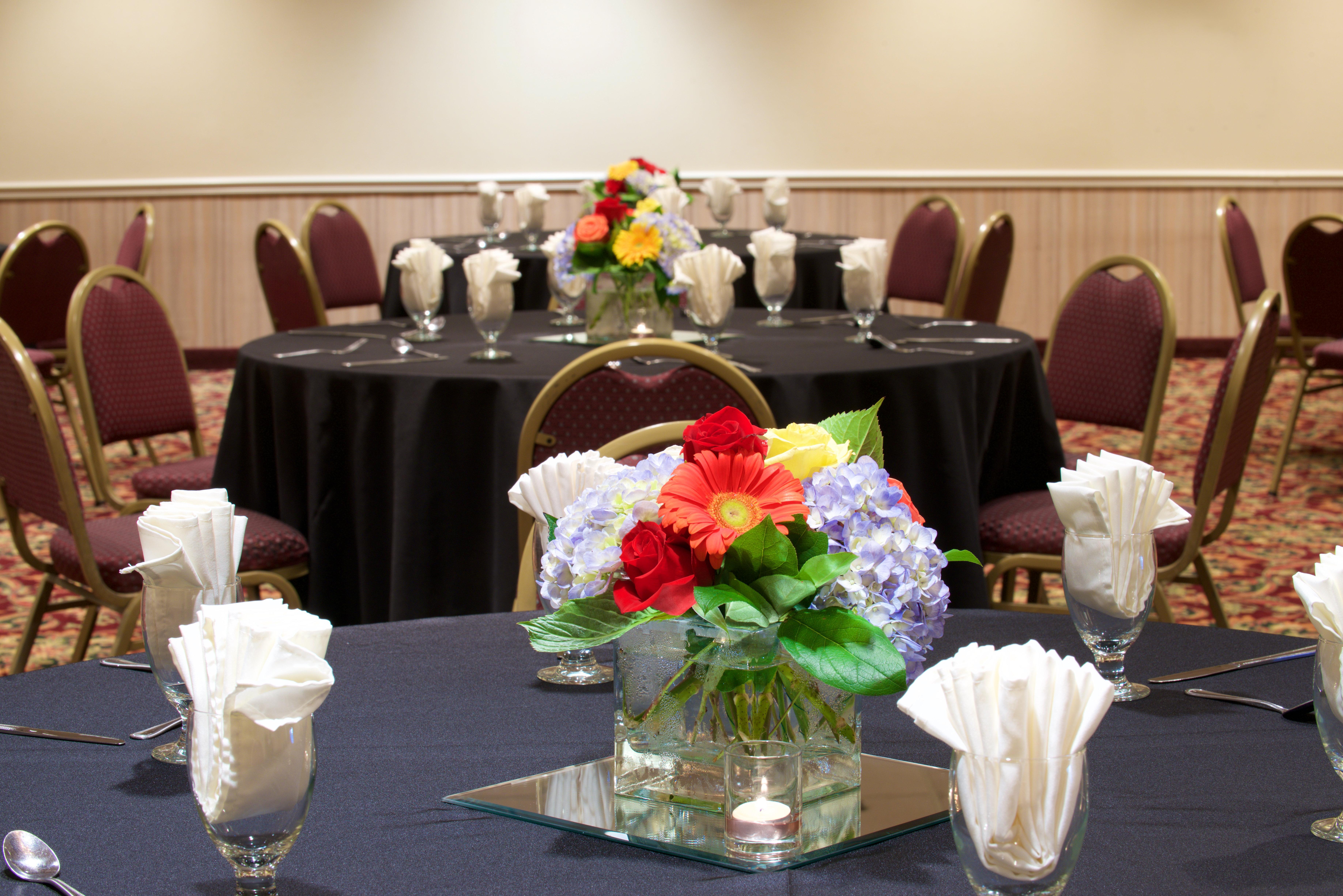 Hotel Holiday & - Downtown, An Ihg
